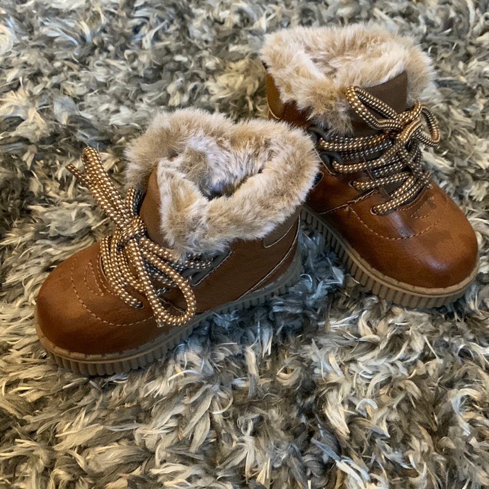 Toddler boy boots